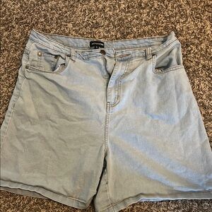 PrettyLittleThing Blue Bermuda Shorts Relaxed Fit
